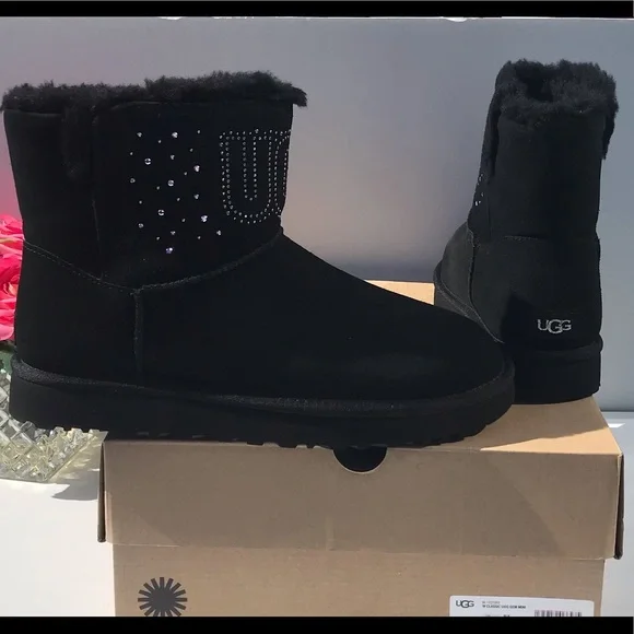 UGG Classic UGG Gem Mini Boots - Picture 2 of 9